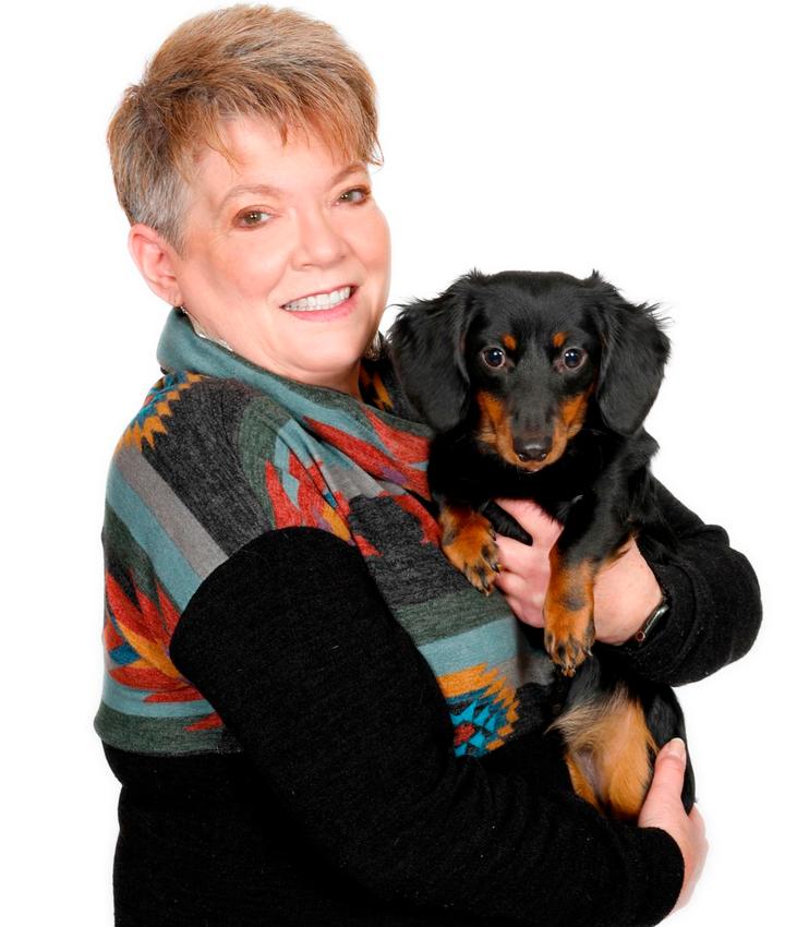 Portrait of Heidi DeGraftenreid