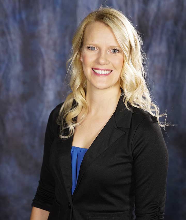 Dr. Chelsea Uffelman, DVM